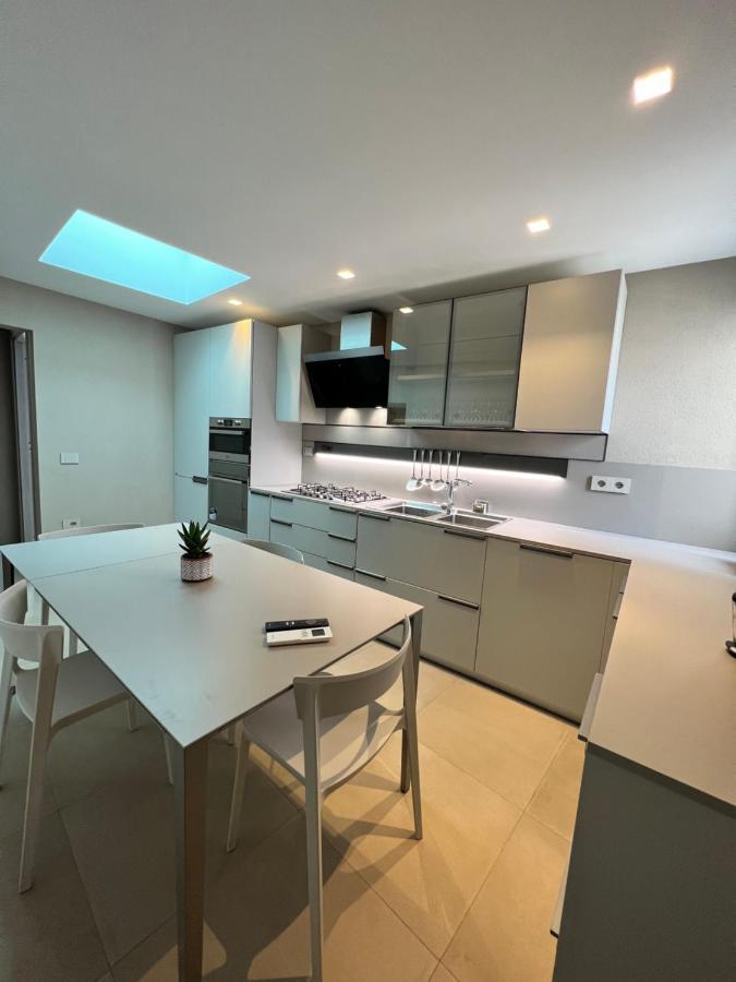 Mp Luxury House Vila Budoni Exterior foto
